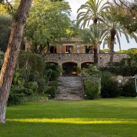 Castillo Meng Villa