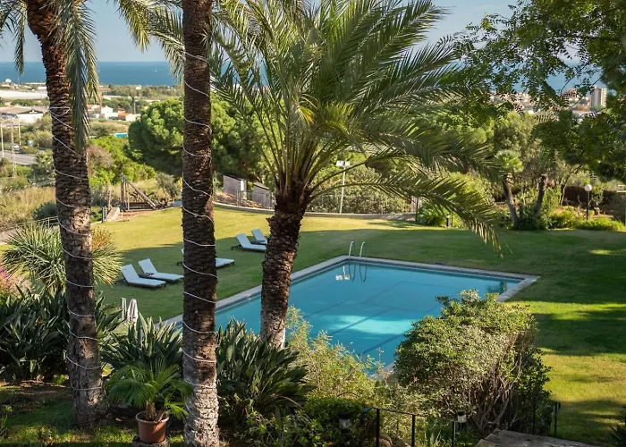 Castillo Meng Cabrils