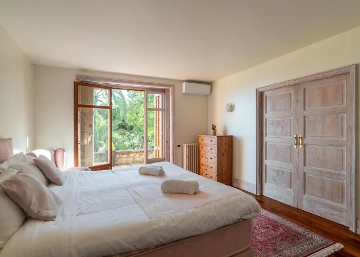 Castillo Meng Villa Cabrils