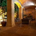 Castillo Meng Villa