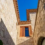 Villa Castillo Meng *