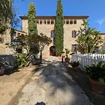 Villa Castillo Meng *