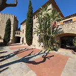 Castillo Meng Villa