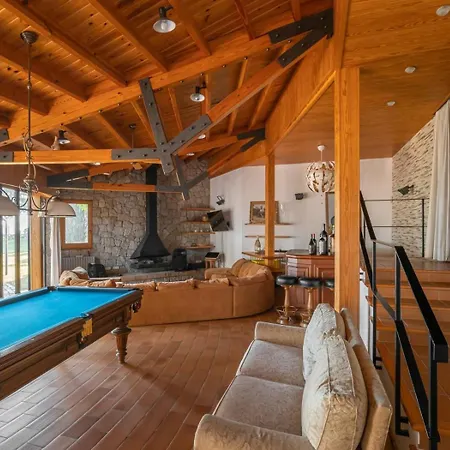 Castillo Meng Villa *