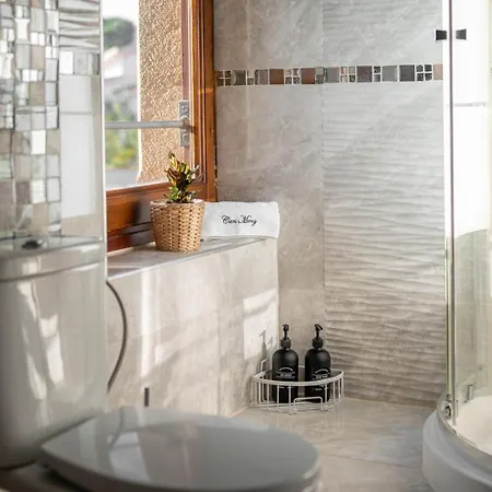 Villa Castillo Meng *