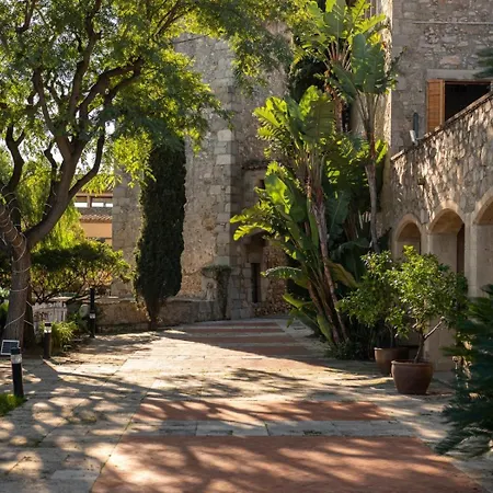 Castillo Meng Cabrils