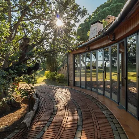 Castillo Meng Cabrils