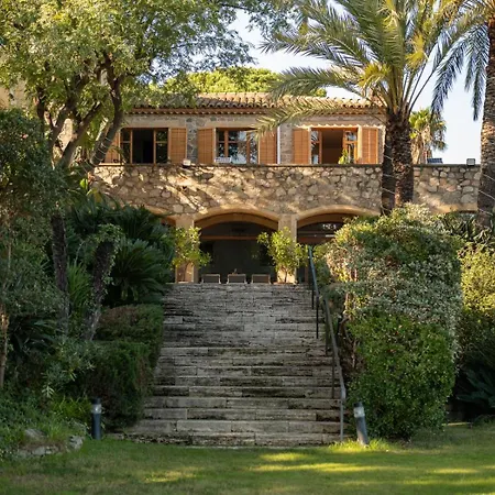 Castillo Meng Villa *